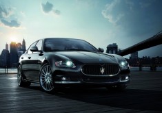 Легкость и роскошь – Maserati Quattroporte